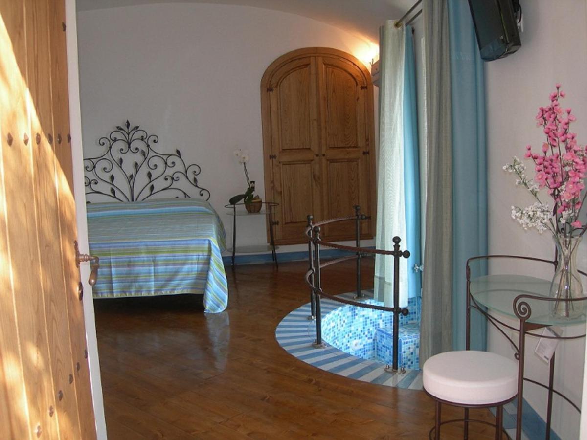 Fattoria La Tagliata Bed & Breakfast โปซิตาโน ภายนอก รูปภาพ